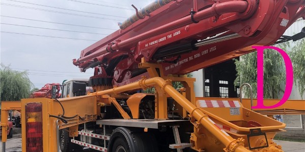 如何應(yīng)對小型混凝土泵車突發(fā)事件（二）