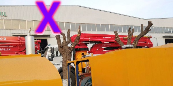 混凝土泵之水灰比例過大、水泥含量大小對輸送管的影響