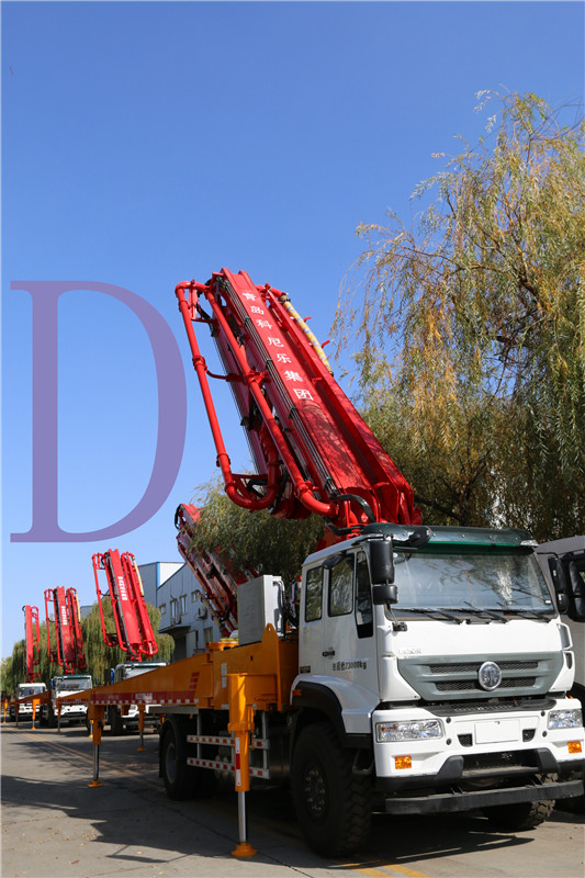 青島混凝土泵車價格 (2)