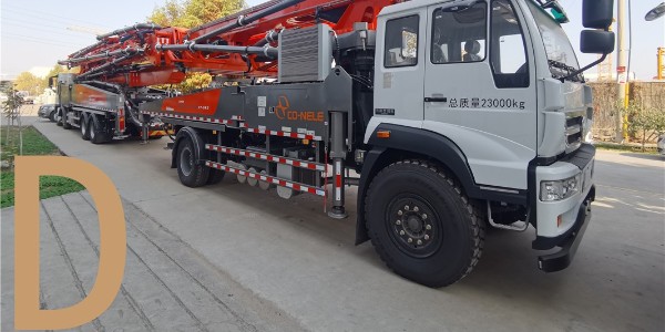 混凝土泵車(chē)的蓄電池應(yīng)該如何使用保養(yǎng)