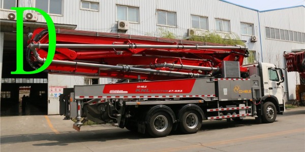 小型混凝土泵車在特殊環境中施工的注意問題