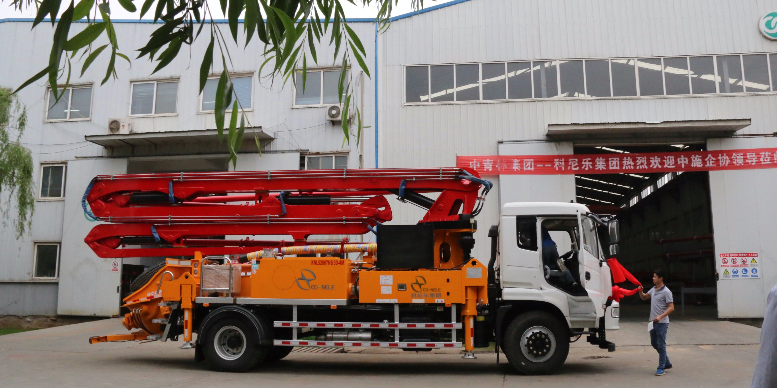 小型泵車潤滑油有哪些作用呢？