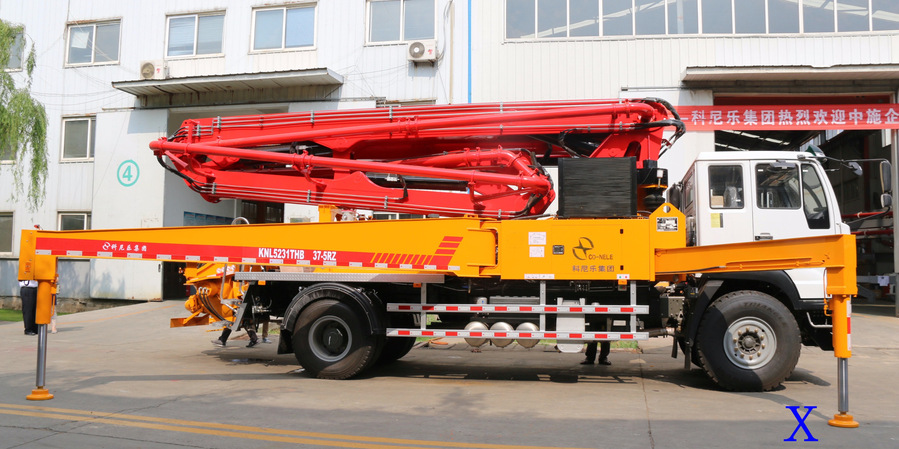 小型泵車伸展臂架時需要注意哪些？