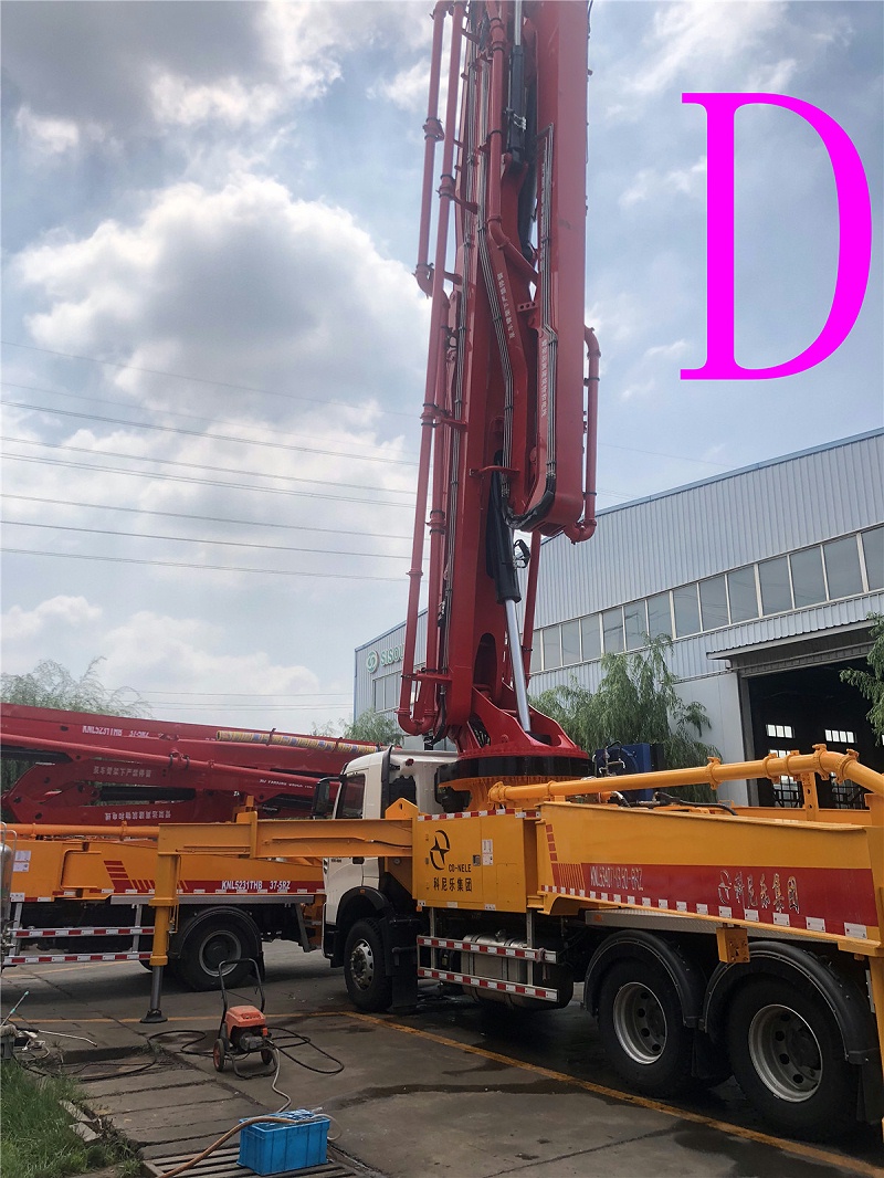 青島小型混凝土泵車價格 (2)